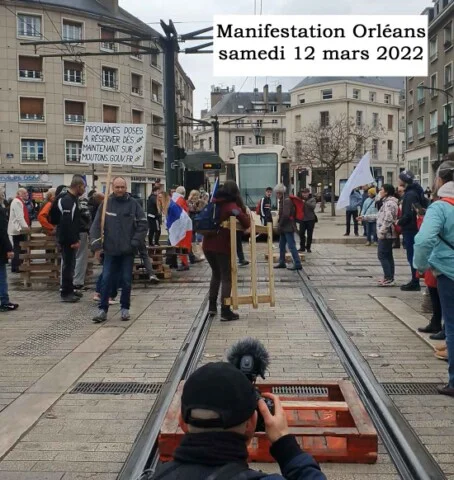 manifestation-orleans-samedi-12-mars-2022-B Manifestation à Orléans samedi 12 mars 2022