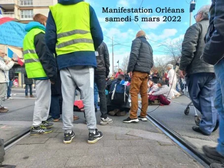 manifestation-orleans-samedi-5-mars-2022-C Manifestation à Orléans samedi 5 mars 2022